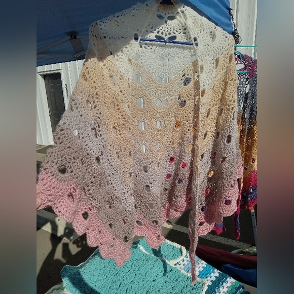 Handcrafted Lightweight crocheted triangle shawl wrap - Picture 2 of 2